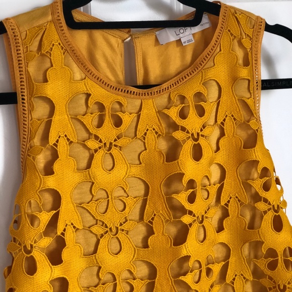 LOFT golden yellow sleeveless top - Picture 2 of 3